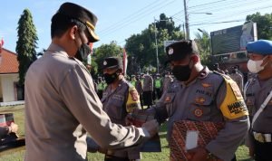 3 Personel Bhabinkamtibmas Terima Penghargaan dari Kapolres Buleleng