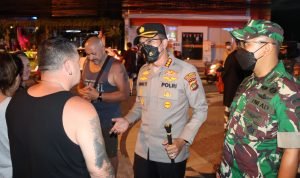 Kapolresta Denpasar Pimpin Patroli di Kawasan Kuta Bersama Dandim 1611/Badung