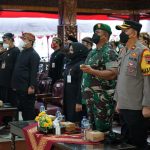 Pakaian Adat Samin, Warnai Peringatan Hari Jadi Jateng ke-72 di Blora