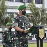 Aspers Kasdam XIII/Merdeka Pimpin Upacara Bendera