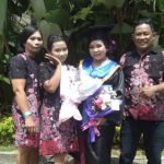 Agus Putra Sujana: Kebanggaan Orang Tua, Saat Melihat Anak Wisuda