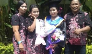 Agus Putra Sujana: Kebanggaan Orang Tua, Saat Melihat Anak Wisuda