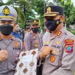 Kapolres Bitung Beri Piagam Penghargaan untuk Personel Berprestasi