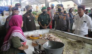 Kapolres Karangasem Beserta Forkopimda Karangasem Operasi Pasar Subagan