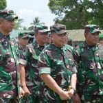 Pangdam II/Swj Dampingi Kasad Periksa Kesiapan Operasi Satgas Pamtas RI-PNG Yonif 143/TWEJ
