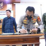 Kapolres Klungkung Hadiri Penandatanganan Komitmen Bersama