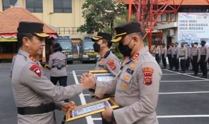 Kapolda Bali Pimpin Upacara Pengukuhan Satpamobvit 2 Polres