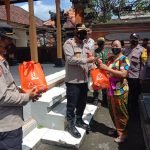 Pasca Kenaikan Harga BBM, Polda Bali Rutin Salurkan Bansos
