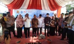 Kepala Staf Kepresidenan RI Dan Walikota Pangkalpinang Letakkan Batu Pertama Pembangunan Masjid Kubah Timah