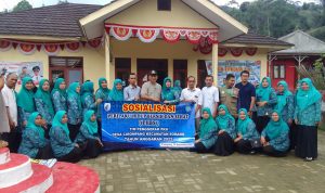 Penggerak PKK Desa Cirompang Gelar Rapat Sosialisasi dan Pelatihan B2SA