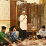 Wali Kota Padang Didampingi Pejabat Pemko Takziah ke Rumah Dinas Gubernur Sumbar