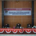 Rapat Paripurna DPR Minahasa, Diwakili Kapten Inf Donny Lumenta