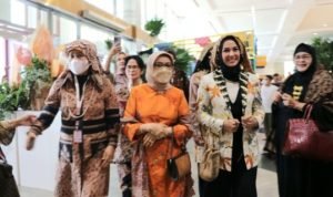Fitria Amalia Audy Hadiri Pameran Kerajinan Nusantara