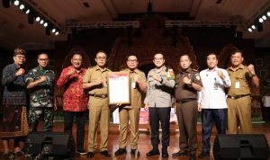Kapolresta Denpasar Bersama Forkopimda Tandatangani Imbauan Kamtibmas