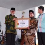 Diserahkan Gubernur Sumbar, Padang Pariaman Terima Penghargaan Juara I Kategori The Best Performannce Destinasi