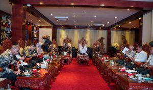 Bupati Gianyar Terima Kunjungan Kerja Komisi IV DPD RI, Dalam Rangka Pengawasan UU No 6 Tahun 2021