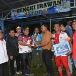 Bupati Suhatri Bur Resmi Tutup Turnamen Sepakbola ‘Hengki Irawan Cup I’