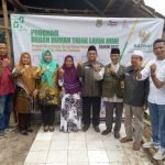 Senyum Sumringah Janda Edah Saat Rumah di Bedah Baznas Kabupaten