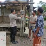 Bhabinkamtibmas Polsek Jawilan Polres Serang Sambang Pos Ronda Warga Desa Parakan