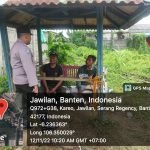 Bhabinmas Polsek Jawilan Polres Serang Bripka Budianto Sambang Warga di Desa Junti