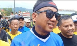 Tatto Suwarto Pamuji Akhirnya Finis Usai Jalan Kaki 96 Km