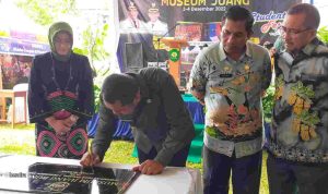 Mantap…Momen HGN dan HUT PGRI, Museum Juang Diresmikan Bupati didampingi Kadis P dan K Bungo