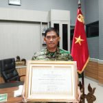 Danrem 044/Gapo Terima Penghargaan Inovator dari Gubernur Sumsel