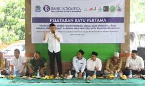 Wakil Bupati Lebak Melakukan Peletakan Batu Pertama Pembangunan Green House di Pesantren Roudhotul Ikhsan