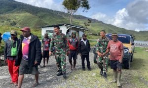 Para Tokoh Wilayah Puncak Jaya Kunjungi Satgas Yonif R712/Wiratama