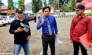 Geger! Advokat Lukman Hakim Labrak Kasatreskrim di Polres Situbondo