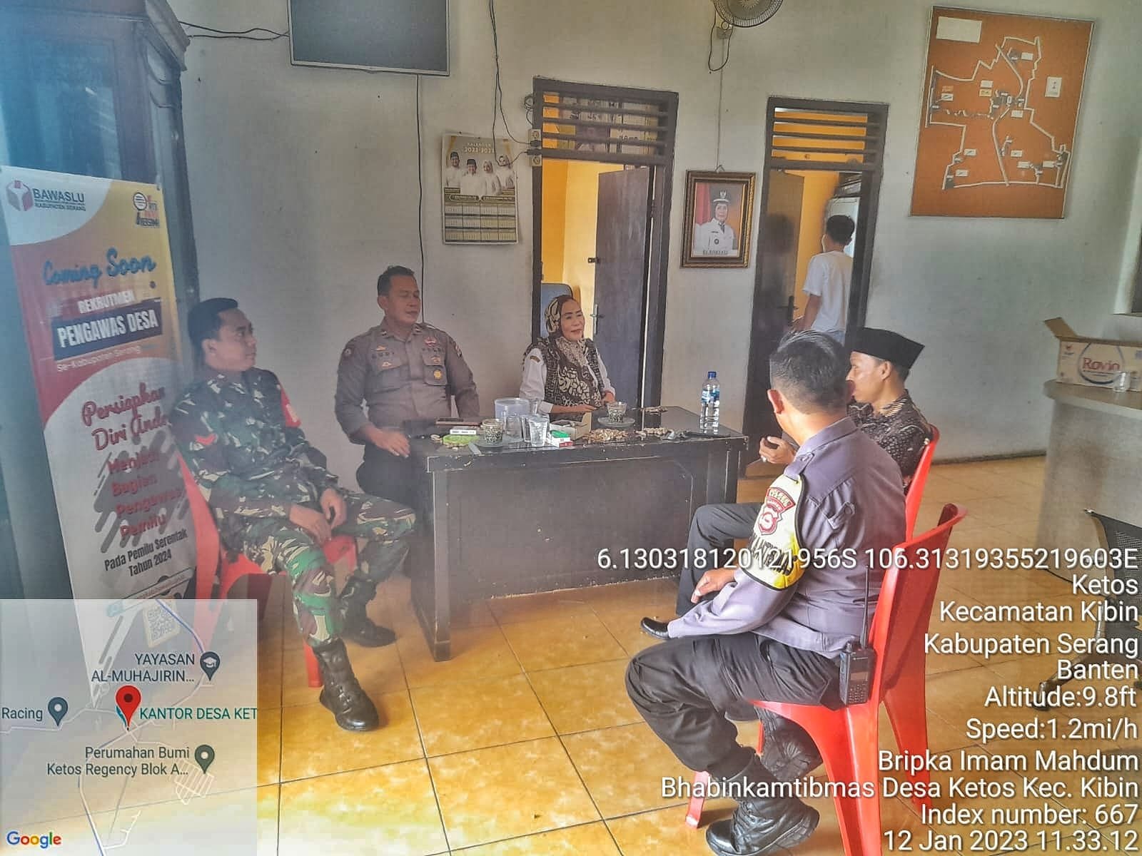 Kasubsektor Kibin Polsek Cikande Melaksanakan Patroli Dialogis di desa Ketos Kecamatan Kibin 1 IMG 20230112 WA0033