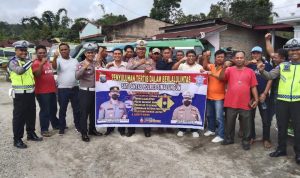 Sat Lantas Polres Simalungun Gencar Lakukan Sosialisasi Tertib Lalulintas Dengan Supir Angkot