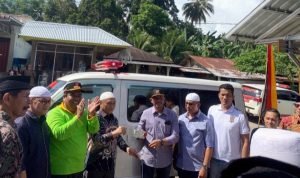 Diterima Walinagari Limpato, Owner “Putra Minang Group” H. Mahyudin Serahkan 1 Unit Mobil Ambulance Gratis