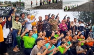 Genius Umar Saksikan ‘Silek Sitaralak’ Karya Ali Syukri di Pantai Manggung