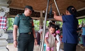 Prevent Stunting, Babinsa 1616-07/Payangan Bukian Village, Accompany Posyandu Activities