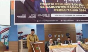Lantik Anggota PPS Pemilu 2024, Bupati Suhatri Bur: Harus Pelajari dan Pedomani Aturan, Regulasi Pemilu