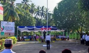 Kakankemenag Halteng Bertindak sebagai Irup HAB Ke 77, KTU MTsN1 Sebagai Komandan Upacara