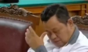 Kuat Ma’ruf Menangis Dituntut 8 Tahun Penjara dalam Kasus Ferdy Sambo