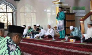Bupati Lepas 94 Jemaah Umroh dari Masjid Al Muhajirin Pematang Kandis Bangko