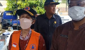 Pj. Bupati Cilacap Yunita Bagikan Beras Fortifikasi Bagi Balita Berpotensi Stunting