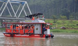 Keren, Sensasi Wisata Kapal di Sungai Serayu Berasa Seperti di Bangkok