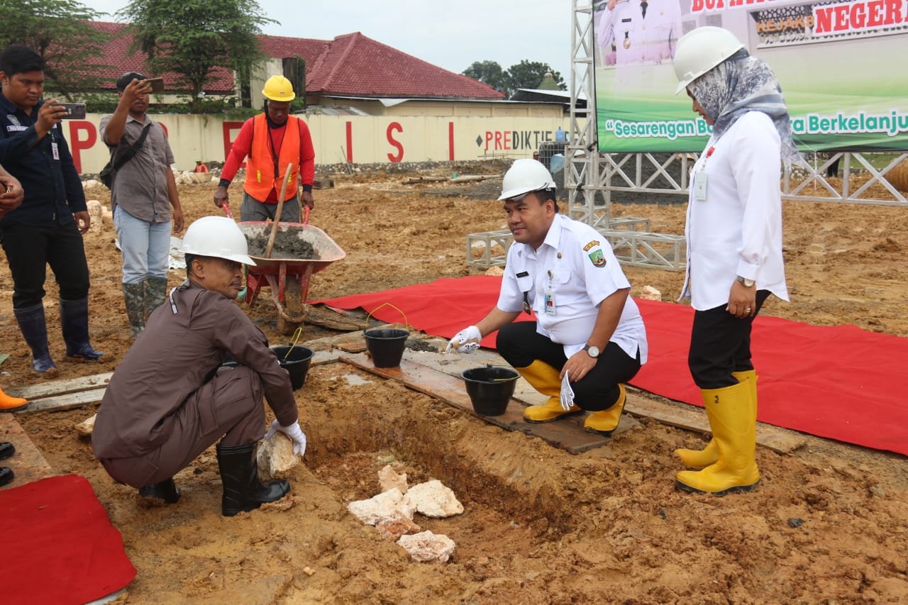 Ketua DPRD Blora Hadiri Peletakan Batu Pertama Pembangunan Kantor Kejaksaan Blora 4 IMG 20230213 WA0002