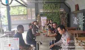 Kapolsek Jawilan Laksanakan Jum’at Curhat Dengan Warga Tergabung Dalam Ikatan Alumni SMPN 1 Jawilan
