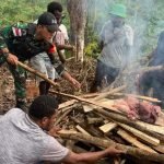 Junjung Kearifan Lokal, Satgas Yonif 142/TWEJ Sukseskan Acara Adat di Papua
