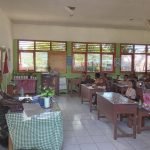 Babinsa Koramil 1512-03/Gebe Ajarkan Wawasan Kebangsaan Kepada Siswa SD