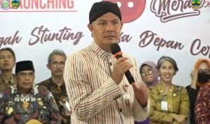 Gubernur Jawa Tengah Ganjar Pranowo Minta Penanganan Kemiskinan di Jateng Tuntas Tahun 2024
