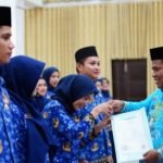 Serahkan 52 SK ASN, Bupati Suhatri Bur: Jalankan Amanah ini Dengan Sebaik-Baiknya