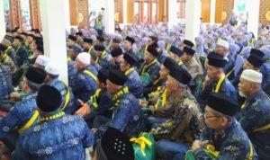 Bupati Suhatri Bur Lepas Keberangkatan 445 Jemaah Umroh, Ini Arahannya