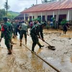 Bhakti TNI AD Tangani Banjir di Kabupaten Lahat