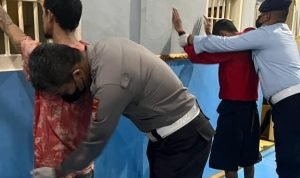 Lapas Kelas IIA Cikarang Razia Kamar Warga Binaan di Hari Bhakti Pemasyarakatan Ke-59